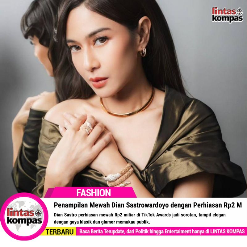 Penampilan Mewah Dian Sastrowardoyo dengan Perhiasan Rp2 Miliar