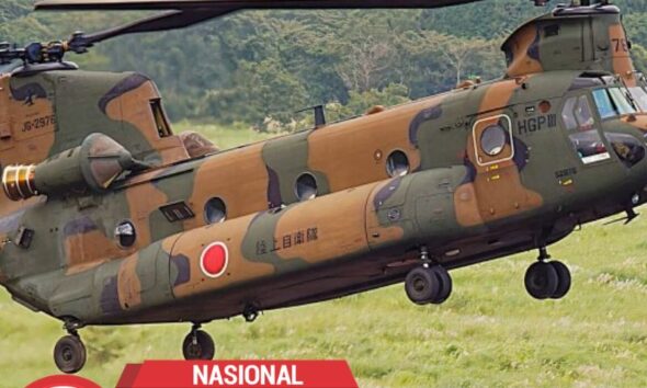 Kapal Jepang Chinook Bawa 3 Heli Tiba di Kalbar