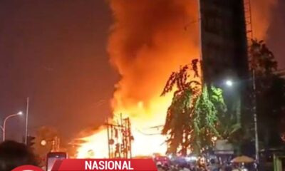 Kebakaran Kebayoran Lama, 24 Unit Damkar Dikerahkan